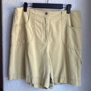 Liz Claiborne Women 14 Cargo Shorts Vintage 90s Tan Khaki Tencel Cotton Utility